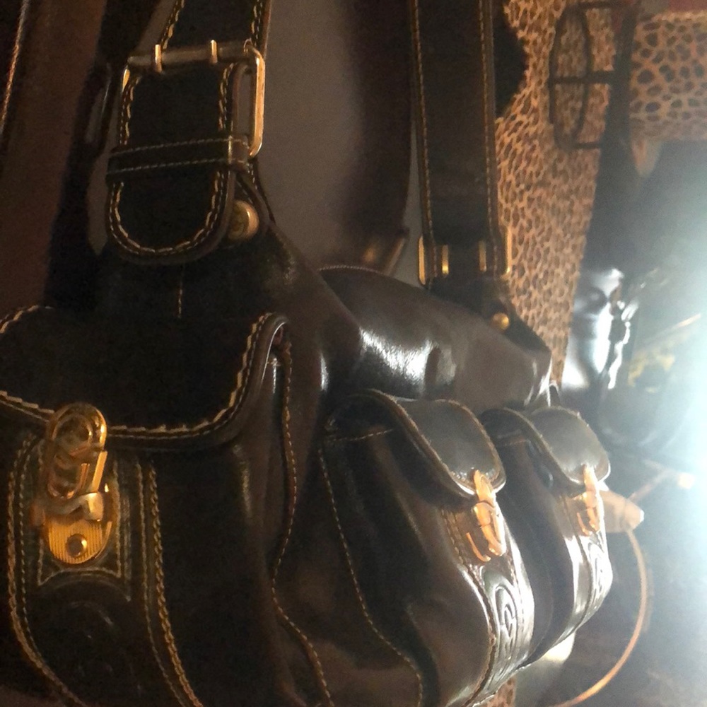 Large Black Leather Thick Strap Shoulder Bag